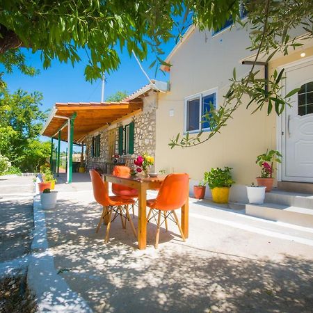 Basil & Guest House Lazaráta מראה חיצוני תמונה
