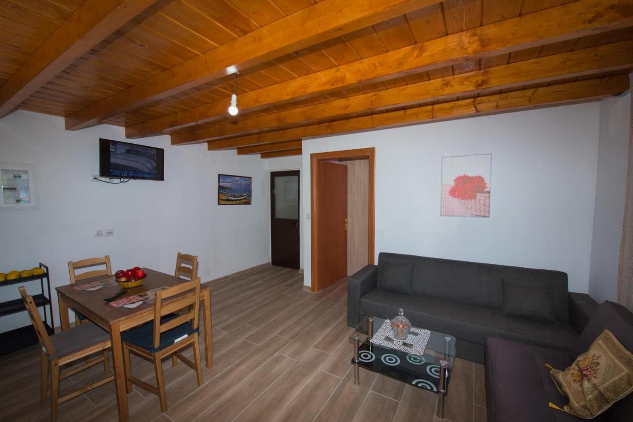 Basil & Guest House Lazaráta מראה חיצוני תמונה