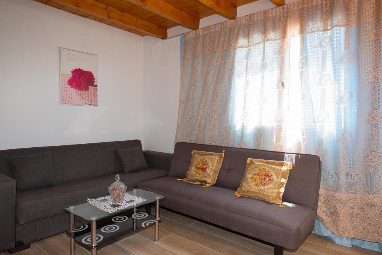 Basil & Guest House Lazaráta מראה חיצוני תמונה